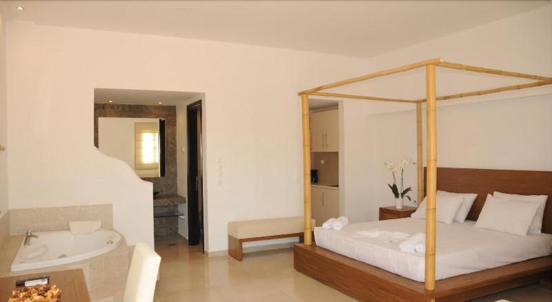 Queen Boutique Suites Mykonos Town Exterior photo